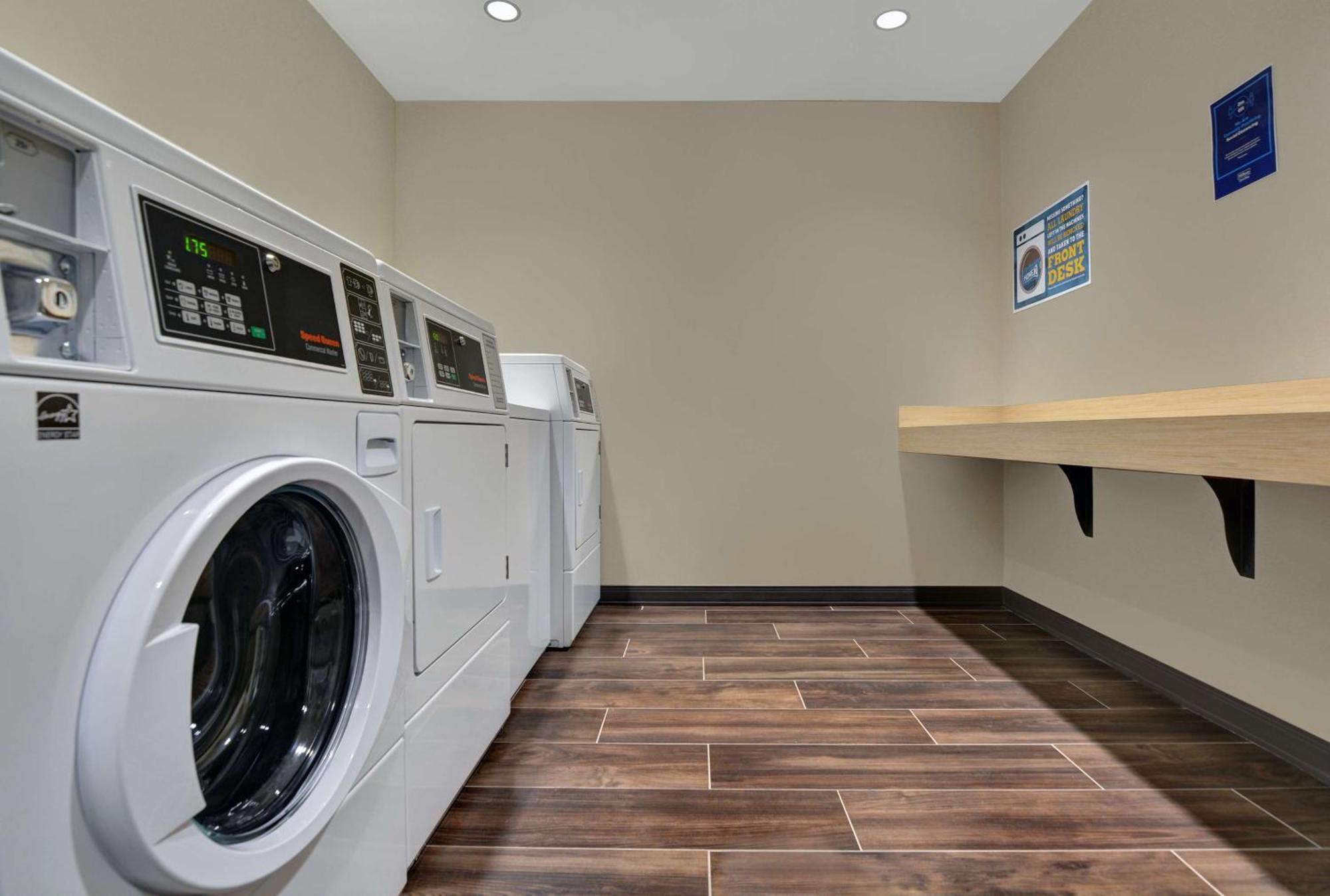 Home2 Suites By Hilton Largo, Fl Экстерьер фото