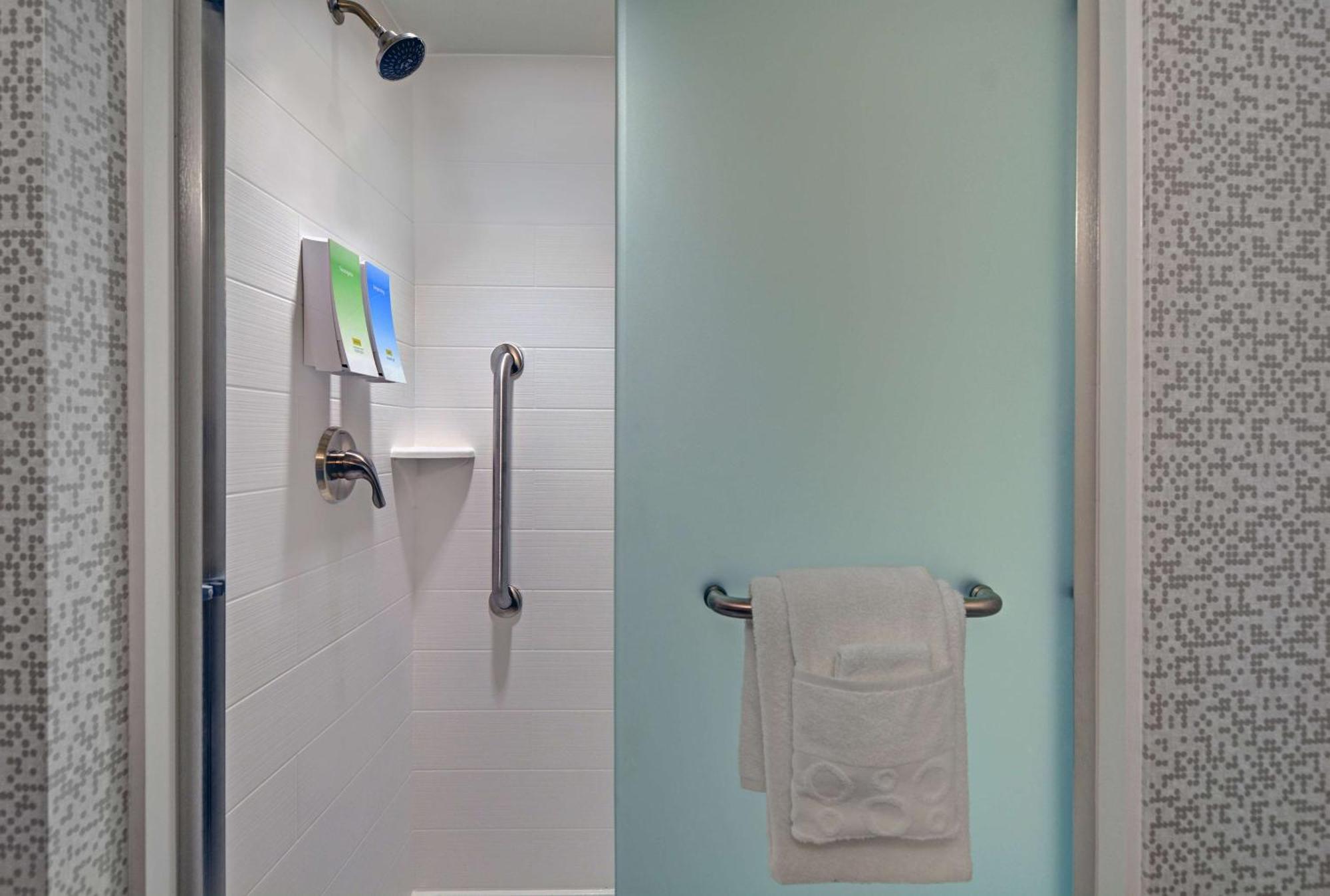 Home2 Suites By Hilton Largo, Fl Экстерьер фото